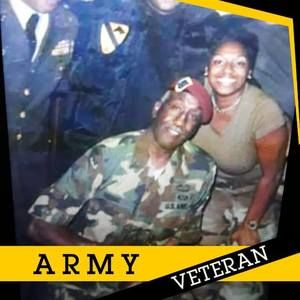 Meet your Posher, Dee